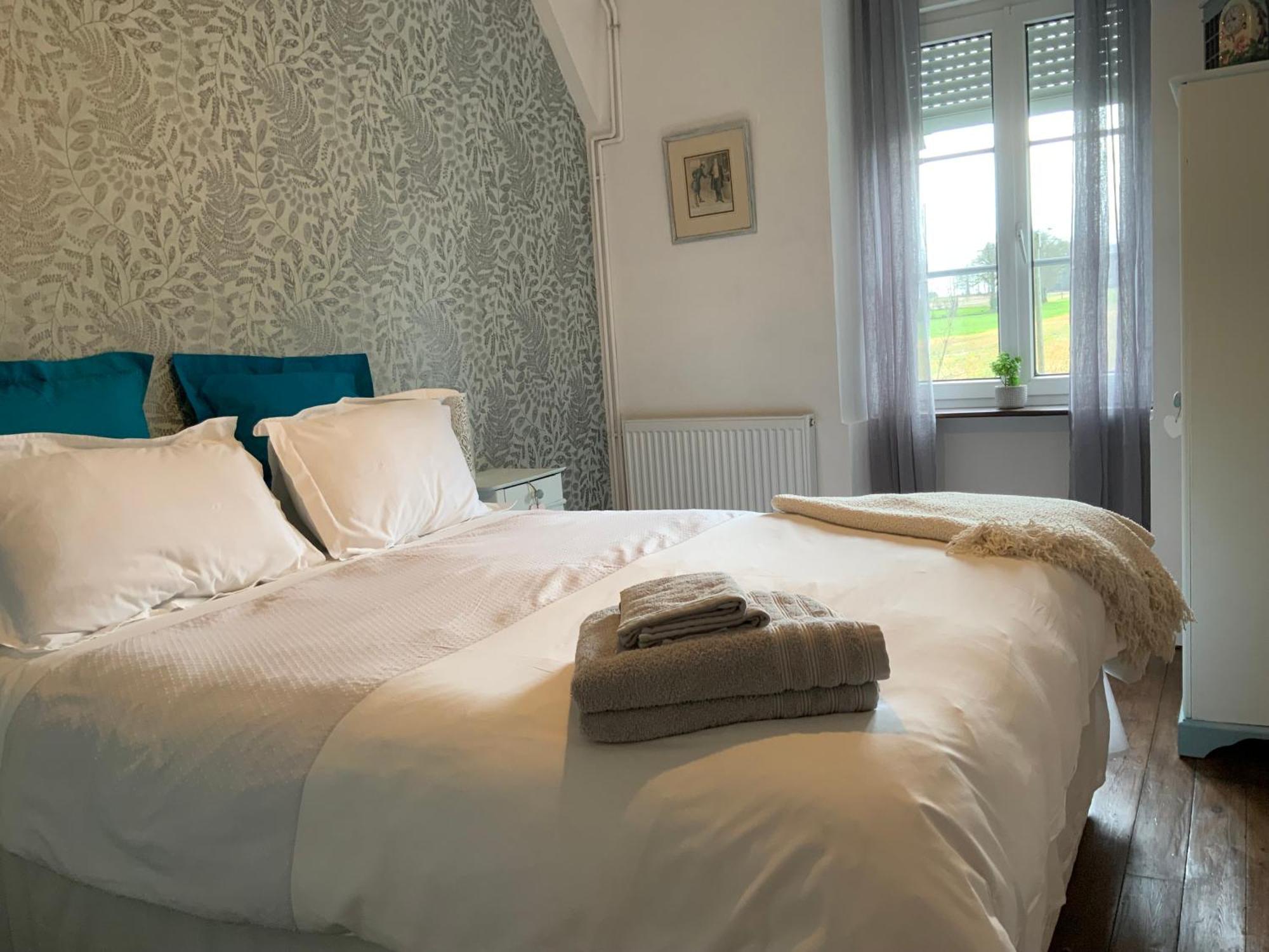 Welcoming And Peaceful Bed And Breakfast Fougerolles-du-Plessis Exterior photo